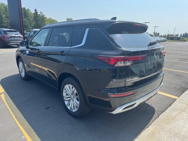 2025 Mitsubishi Outlander PHEV SE (Stk: M5331) in BELLEVILLE - Image 3 of 7