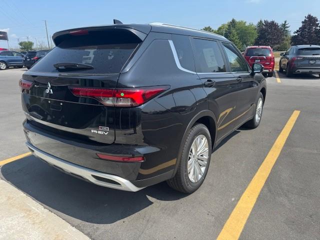 2025 Mitsubishi Outlander PHEV SE (Stk: M5331) in BELLEVILLE - Image 4 of 7