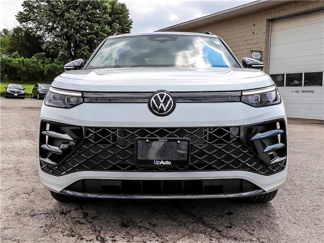 2025 Volkswagen Tiguan Comfortline R-Line Black Edition (Stk: HV537) in Walkerton - Image 2 of 23