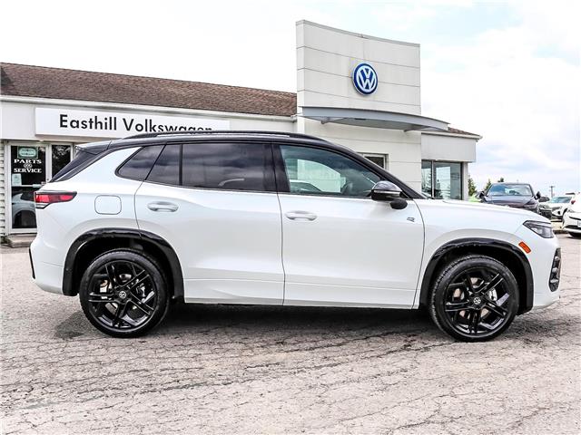 2025 Volkswagen Tiguan Comfortline R-Line Black Edition (Stk: HV537) in Walkerton - Image 3 of 23