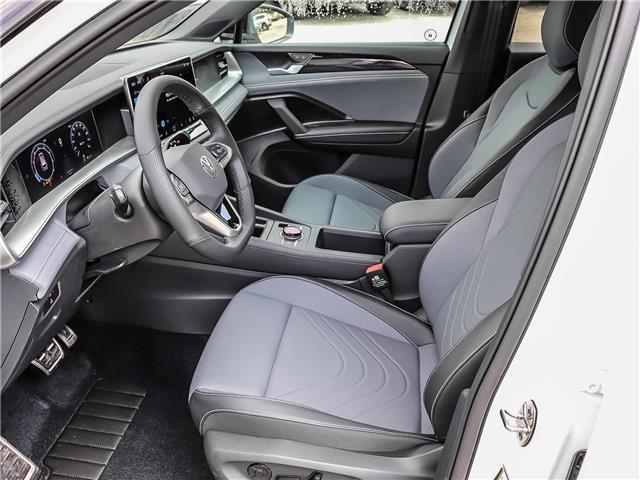 2025 Volkswagen Tiguan Comfortline R-Line Black Edition (Stk: HV537) in Walkerton - Image 10 of 23