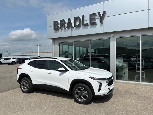 2025 Chevrolet Trax LT (Stk: 25173) in Moosomin - Image 2 of 11