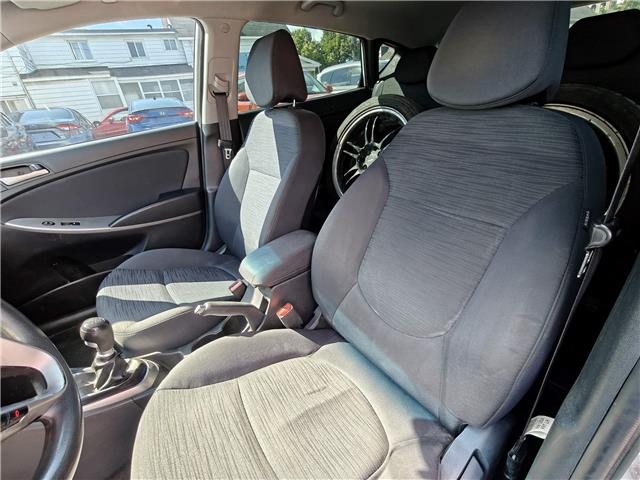 2015 Hyundai Accent GLS in Ottawa - Image 10 of 21