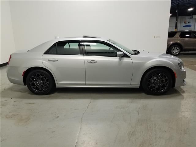 2023 Chrysler 300 Touring-L (Stk: W4817) in Mississauga - Image 6 of 27 2023 Chrysler 300 Touring-L (Stk: W4817) in Mississauga - Image 6 of 27
