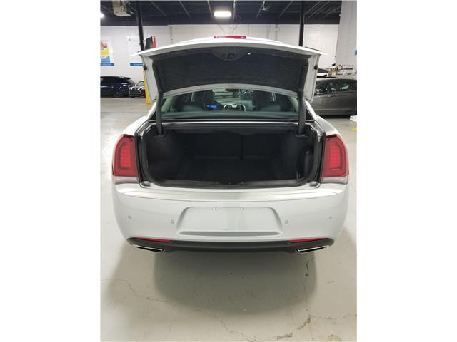 2023 Chrysler 300 Touring-L (Stk: W4817) in Mississauga - Image 9 of 27 2023 Chrysler 300 Touring-L (Stk: W4817) in Mississauga - Image 9 of 27