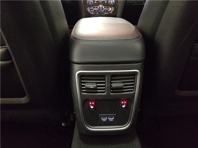 2023 Chrysler 300 Touring-L (Stk: W4817) in Mississauga - Image 16 of 27 2023 Chrysler 300 Touring-L (Stk: W4817) in Mississauga - Image 16 of 27