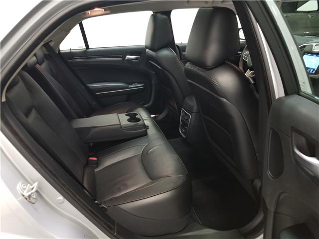 2023 Chrysler 300 Touring-L (Stk: W4817) in Mississauga - Image 22 of 27 2023 Chrysler 300 Touring-L (Stk: W4817) in Mississauga - Image 22 of 27