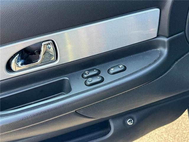 2003 Ford Thunderbird Base (Stk: TR06605) in Windsor - Image 13 of 23