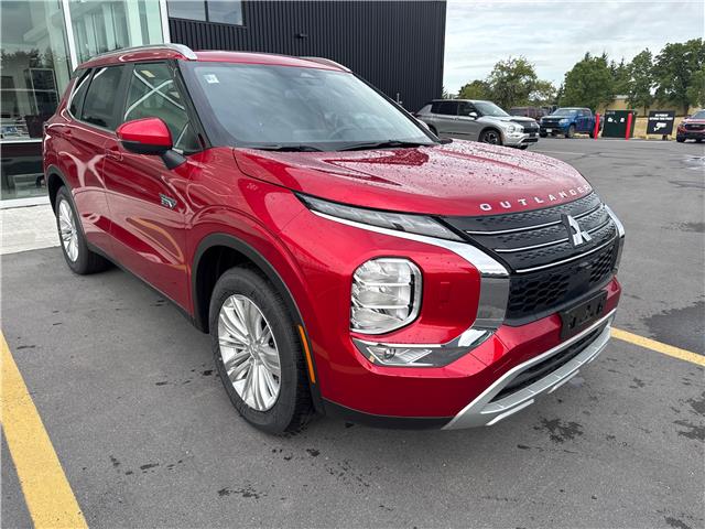 2025 Mitsubishi Outlander PHEV SE (Stk: M5320) in BELLEVILLE - Image 2 of 8