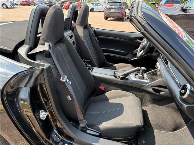 2017 Fiat 124 Spider Classica (Stk: A-104307) in Moncton - Image 19 of 20