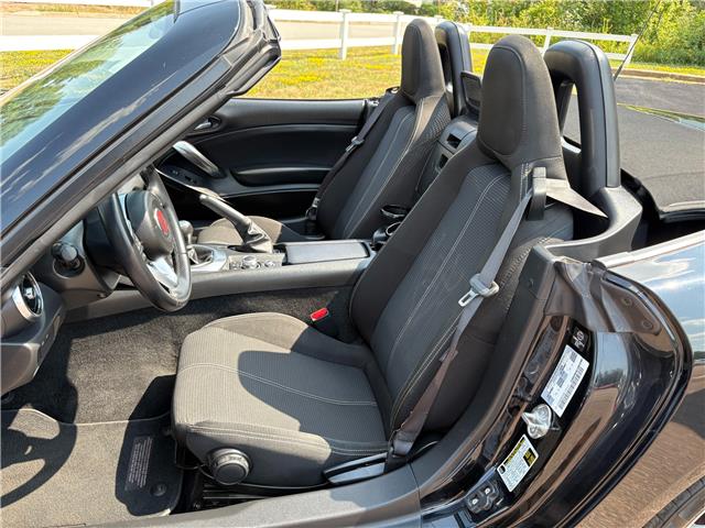 2017 Fiat 124 Spider Classica (Stk: A-104307) in Moncton - Image 14 of 20
