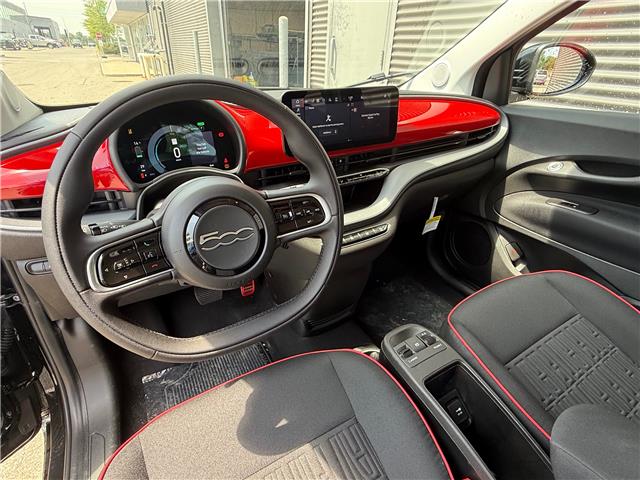 2025 Fiat 500e Base (Stk: F25006) in London - Image 9 of 19