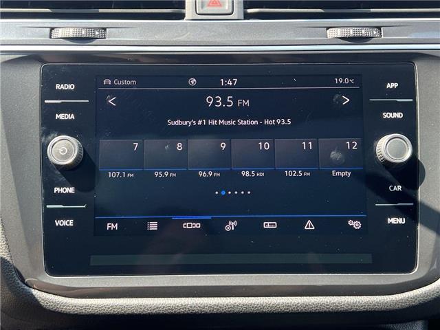 2023 Volkswagen Tiguan Comfortline R-Line Black (Stk: 25433) in Sudbury - Image 16 of 25
