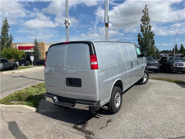 2025 Chevrolet Express 2500 Work Van (Stk: S1249648) in Calgary - Image 6 of 19