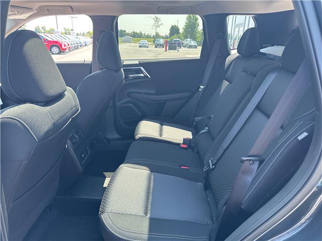 2025 Mitsubishi Outlander PHEV SE (Stk: M5210) in BELLEVILLE - Image 6 of 7