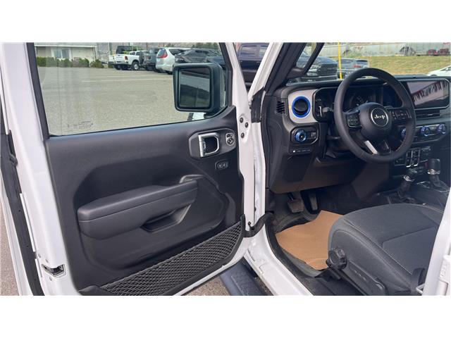 2024 Jeep Wrangler 4xe Sport S (Stk: 1321) in Kamloops - Image 11 of 26