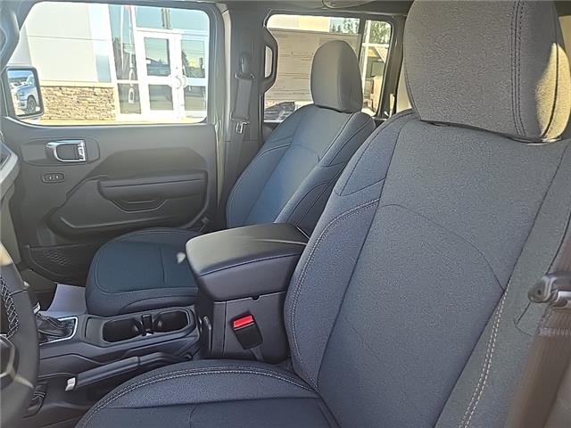 2025 Jeep Wrangler Sport (Stk: S196) in Miramichi - Image 10 of 13 2025 Jeep Wrangler Sport (Stk: S196) in Miramichi - Image 10 of 13