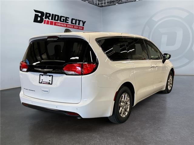 2025 Chrysler Grand Caravan SXT (Stk: 40318) in Lethbridge - Image 5 of 15