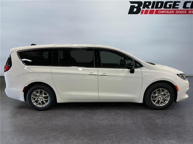 2025 Chrysler Grand Caravan SXT (Stk: 40318) in Lethbridge - Image 6 of 15