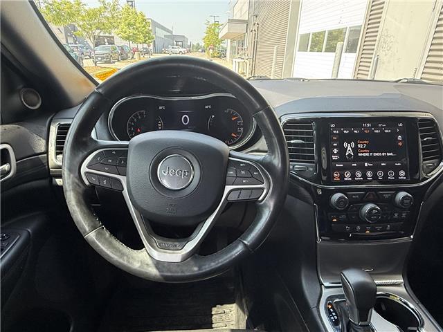2019 Jeep Grand Cherokee Laredo (Stk: 25037E) in London - Image 15 of 25