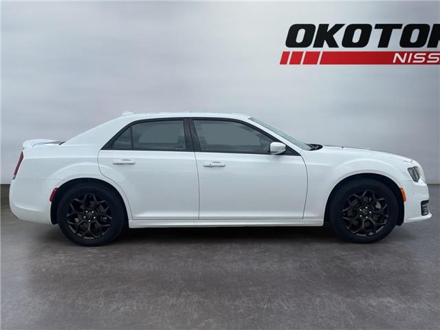 2023 Chrysler 300 S (Stk: 20121) in Okotoks - Image 6 of 15 2023 Chrysler 300 S (Stk: 20121) in Okotoks - Image 6 of 15
