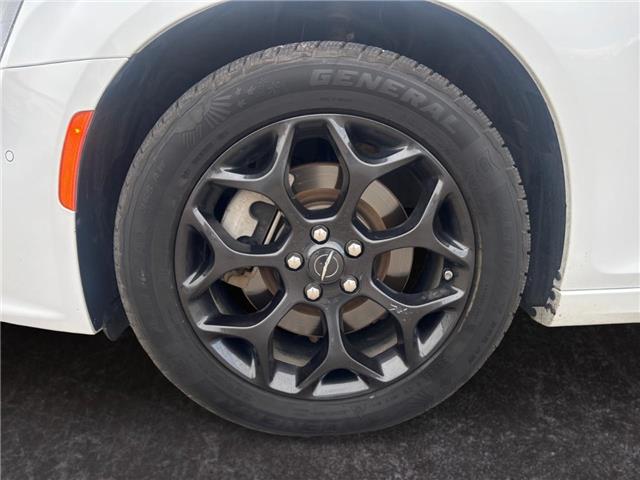 2023 Chrysler 300 S (Stk: 20121) in Okotoks - Image 14 of 15 2023 Chrysler 300 S (Stk: 20121) in Okotoks - Image 14 of 15