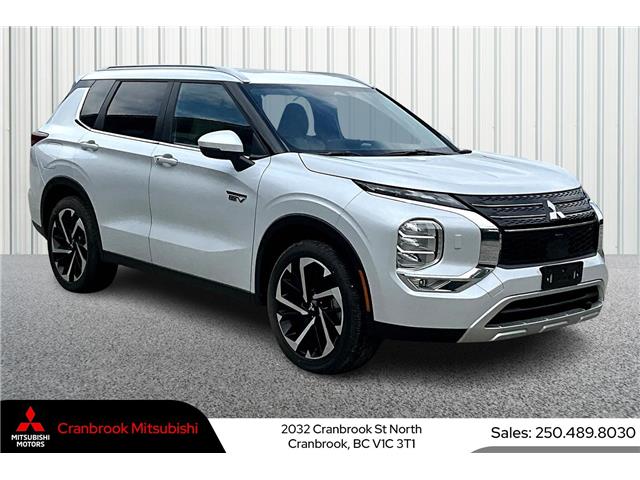 2025 Mitsubishi Outlander PHEV SEL (Stk: 25P8551) in Cranbrook - Image 2 of 13