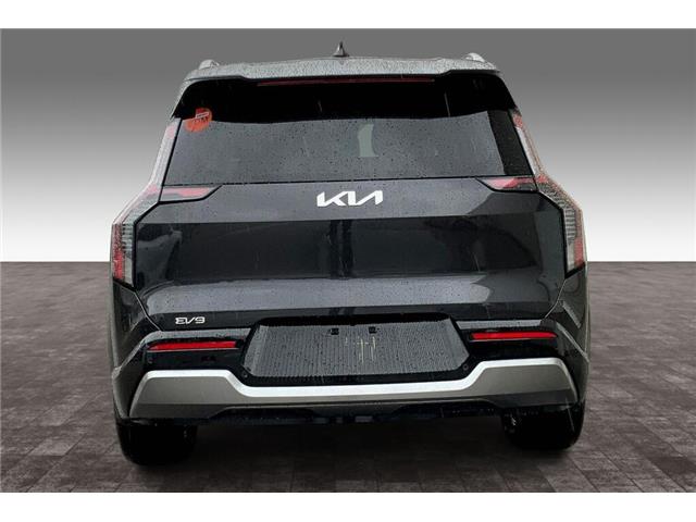 2026 Kia EV9 Land w/Plus Package (Stk: TEV90947) in Sherwood Park - Image 4 of 14