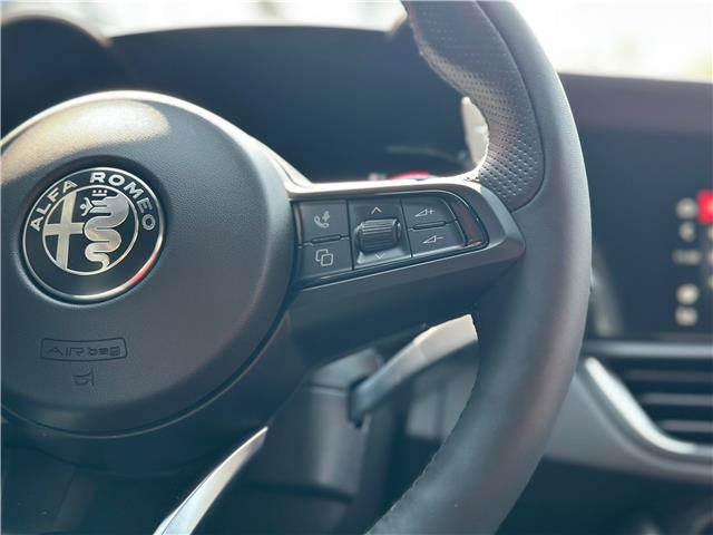 2025 Alfa Romeo Giulia Base (Stk: 652AR) in Toronto - Image 25 of 27