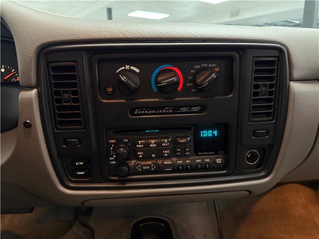 1996 Chevrolet Caprice Classic (Stk: C2172) in Saint-Eustache - Image 18 of 24