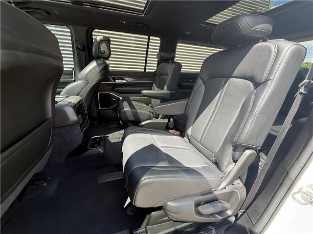 2022 Jeep Wagoneer Series III (Stk: U10930) in London - Image 9 of 26