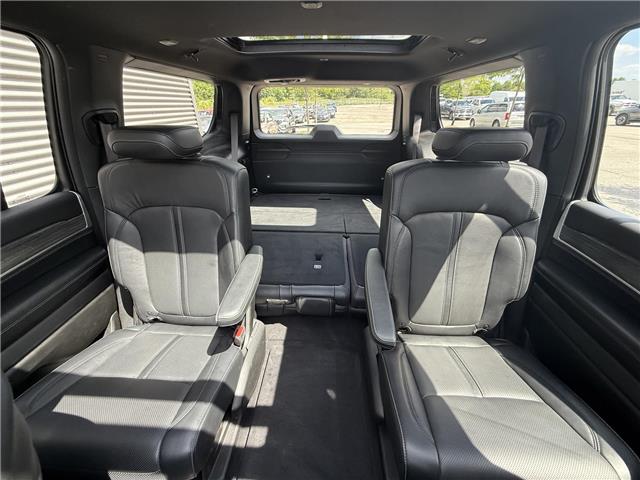 2022 Jeep Wagoneer Series III (Stk: U10930) in London - Image 11 of 26