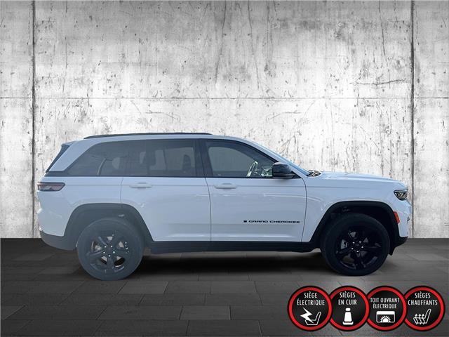 2025 Jeep Grand Cherokee Laredo (Stk: 25215) in Saint-Léonard - Image 4 of 21