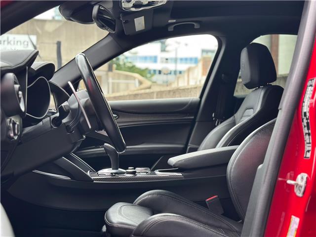 2022 Alfa Romeo Stelvio Quadrifoglio (Stk: 374U) in Toronto - Image 23 of 29
