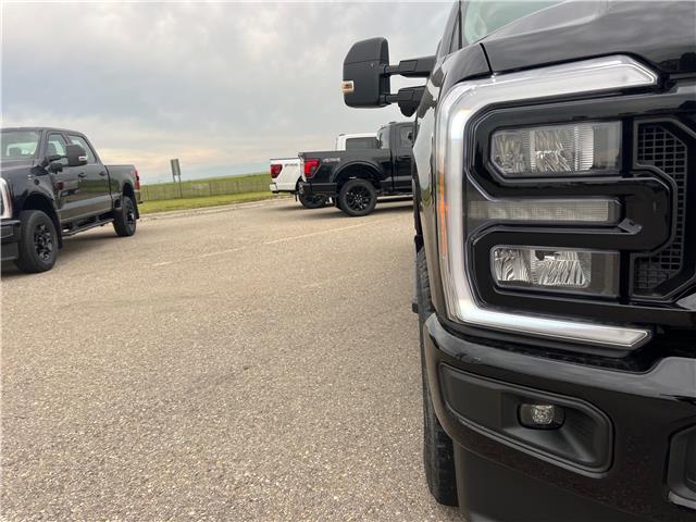 2025 Ford F-350 XLT (Stk: 25T2858) in Pincher Creek - Image 16 of 39