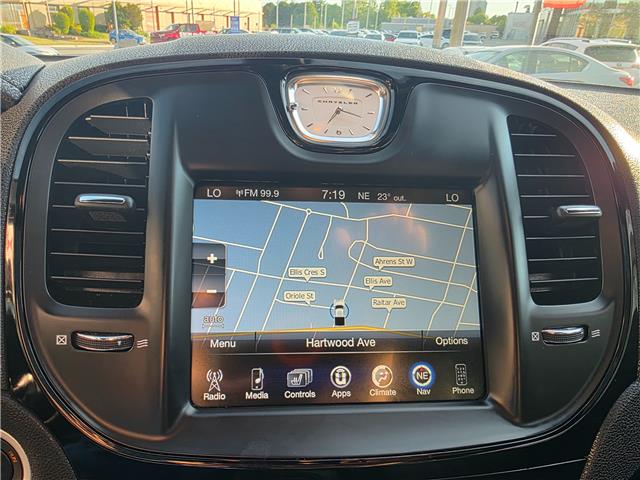 2015 Chrysler 300 S (Stk: 2507380) in Waterloo - Image 19 of 27