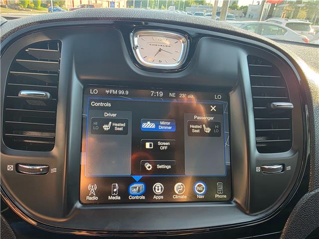 2015 Chrysler 300 S (Stk: 2507380) in Waterloo - Image 20 of 27