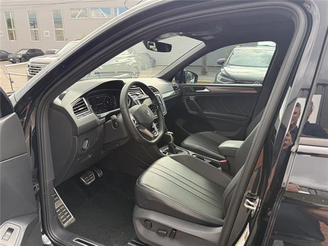 2024 Volkswagen Tiguan Comfortline R-Line Black Edition (Stk: PC6281) in Ottawa - Image 2 of 20 2024 Volkswagen Tiguan Comfortline R-Line Black Edition (Stk: PC6281) in Ottawa - Image 2 of 20