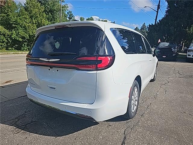 2026 Chrysler Pacifica Select (Stk: 26003) in New Hamburg - Image 5 of 17