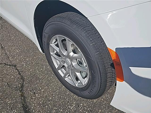 2026 Chrysler Pacifica Select (Stk: 26003) in New Hamburg - Image 9 of 17