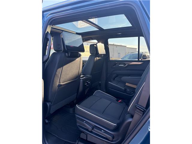 2025 GMC Yukon Elevation (Stk: 56600) in Strathroy - Image 5 of 12
