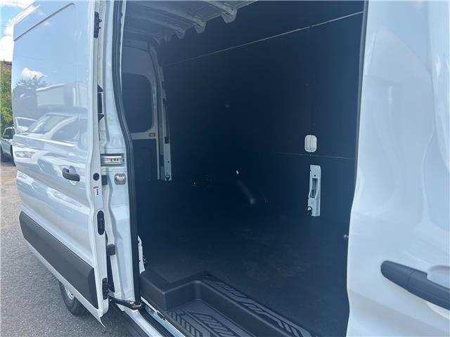 2025 Ford Transit-250 Cargo Base (Stk: 2506300) in Ottawa - Image 7 of 17