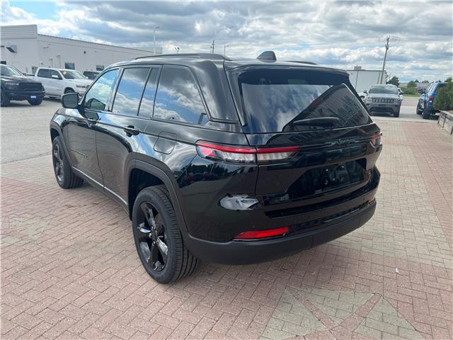 2025 Jeep Grand Cherokee Laredo (Stk: 5T86) in Blenheim - Image 3 of 30