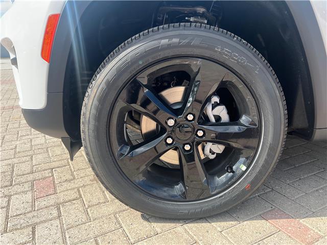 2025 Jeep Grand Cherokee Laredo (Stk: 5T89) in Blenheim - Image 11 of 29