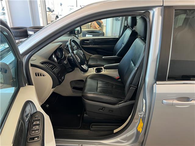 2019 Dodge Grand Caravan Crew (Stk: V2869A) in Prince Albert - Image 5 of 13