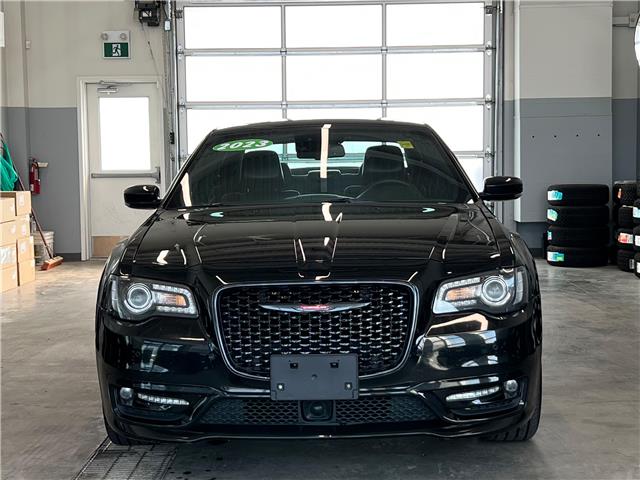 2023 Chrysler 300 S (Stk: V3157) in Prince Albert - Image 2 of 14 2023 Chrysler 300 S (Stk: V3157) in Prince Albert - Image 2 of 14