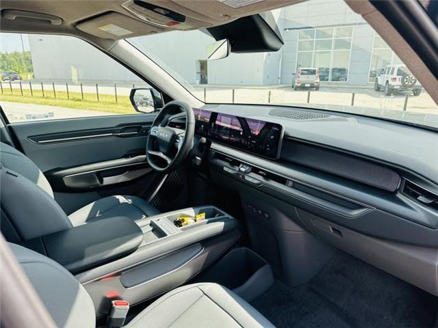 2026 Kia EV9 Land w/Premium Package (Stk: S26075) in Stratford - Image 9 of 19