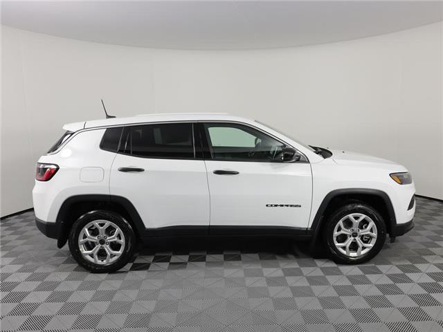 2025 Jeep Compass Sport (Stk: 25J179) in Calgary - Image 5 of 17