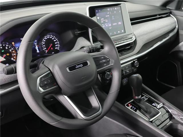 2025 Jeep Compass Sport (Stk: 25J179) in Calgary - Image 16 of 17