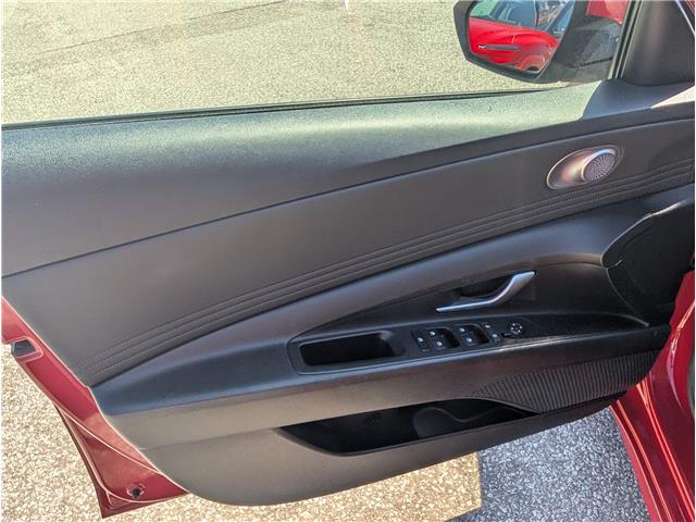 2022 Hyundai Elantra Preferred w/Sun & Tech Pkg (Stk: B1864) in Sarnia - Image 23 of 27